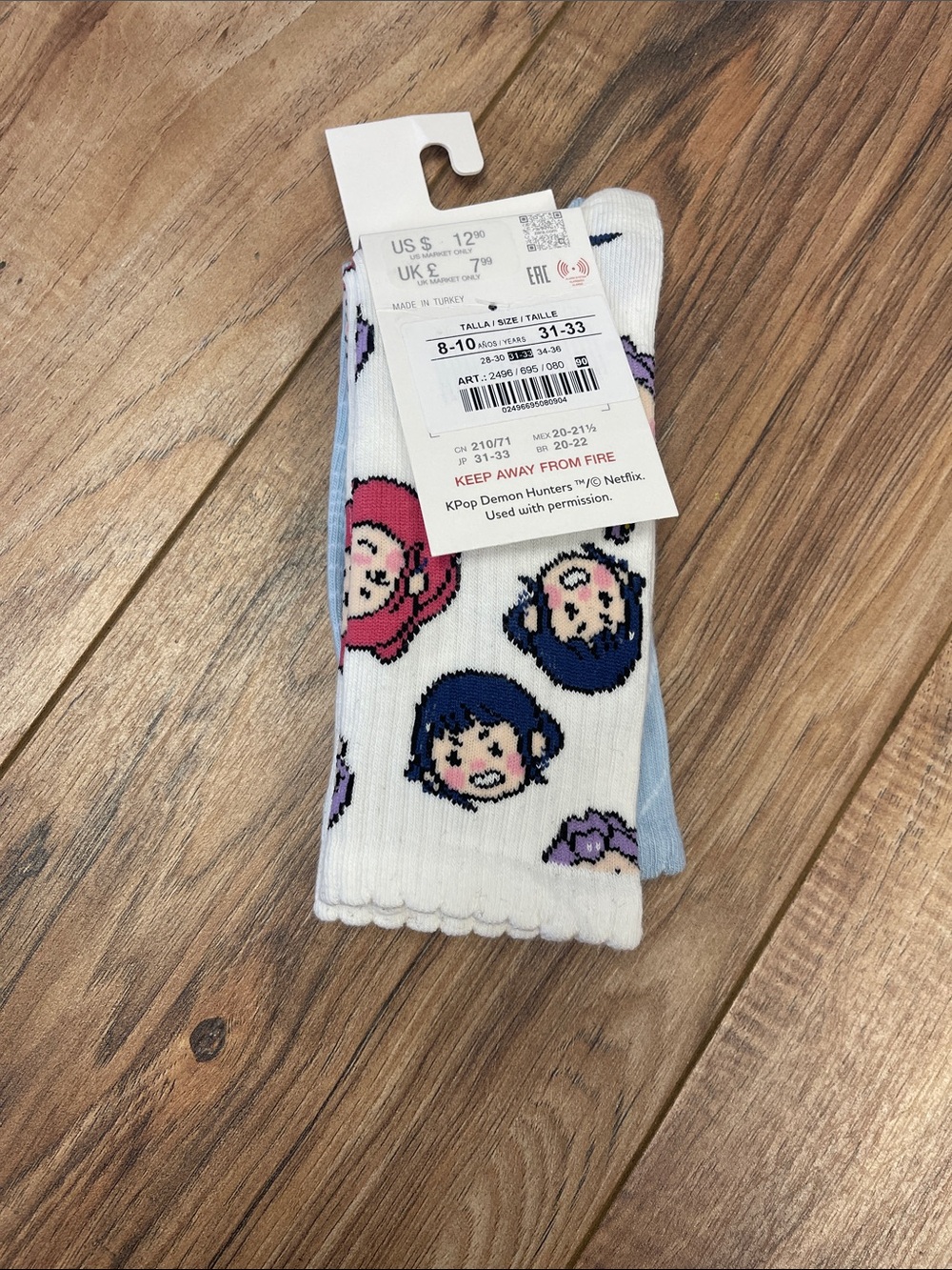 Netflix Kids Character Crew Socks in White, Blue & Pink